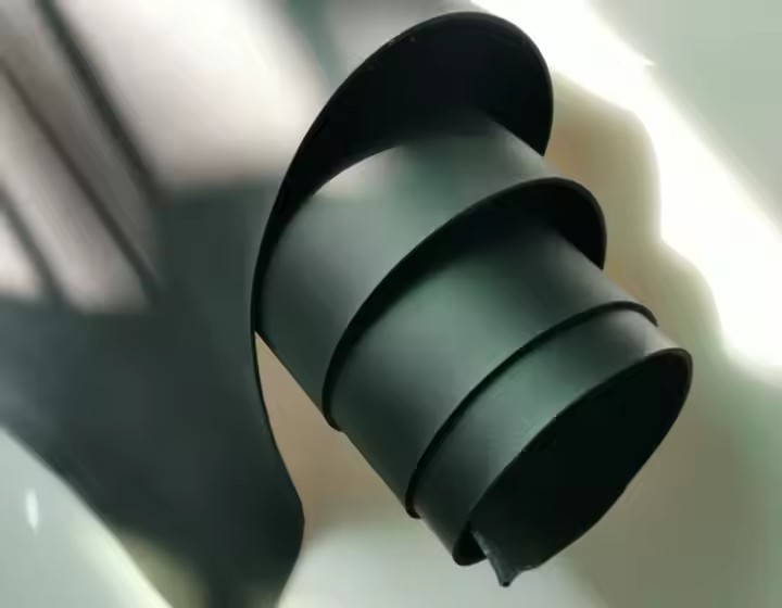 工厂批发1.2-1.4mm DE7 PU无纺布运动鞋皮革