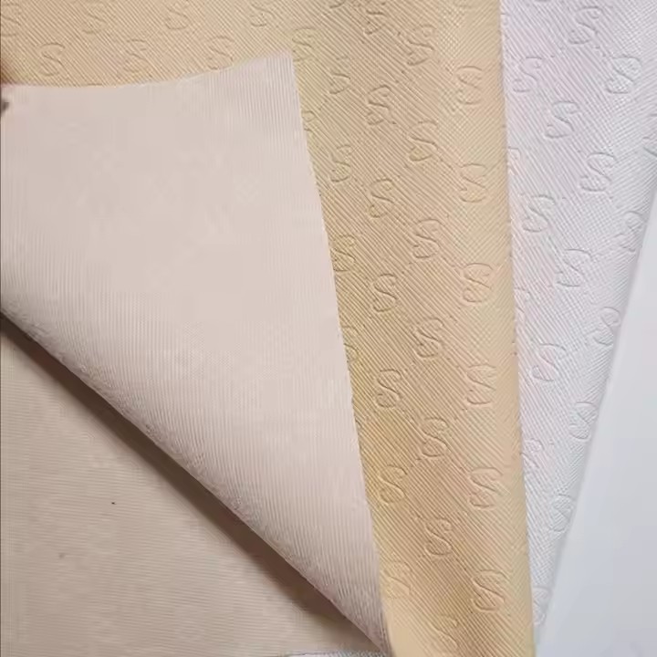 批发时尚压花PVC人造革箱包鞋材面料