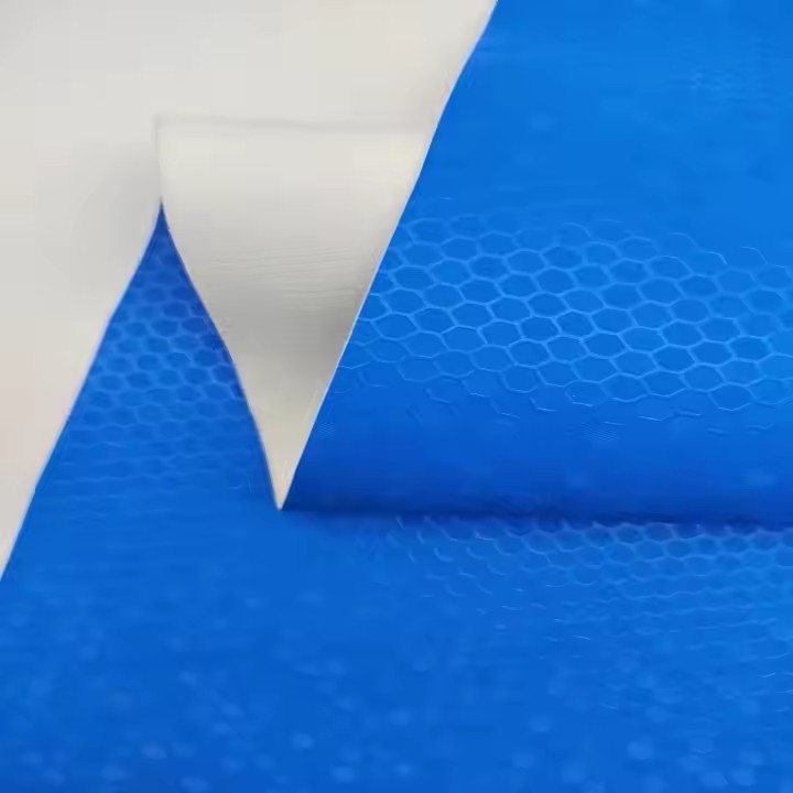Manufacturer Anti-Slip Customized 3D Quality Roll Materials Leather PU para sa Football