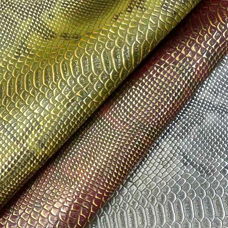 蛇纹压纹PU仿皮面料