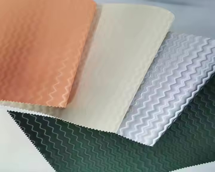China Factory Hochwertiges, neuestes Design, PU-Leder, modische Schuhe, Kunstleder