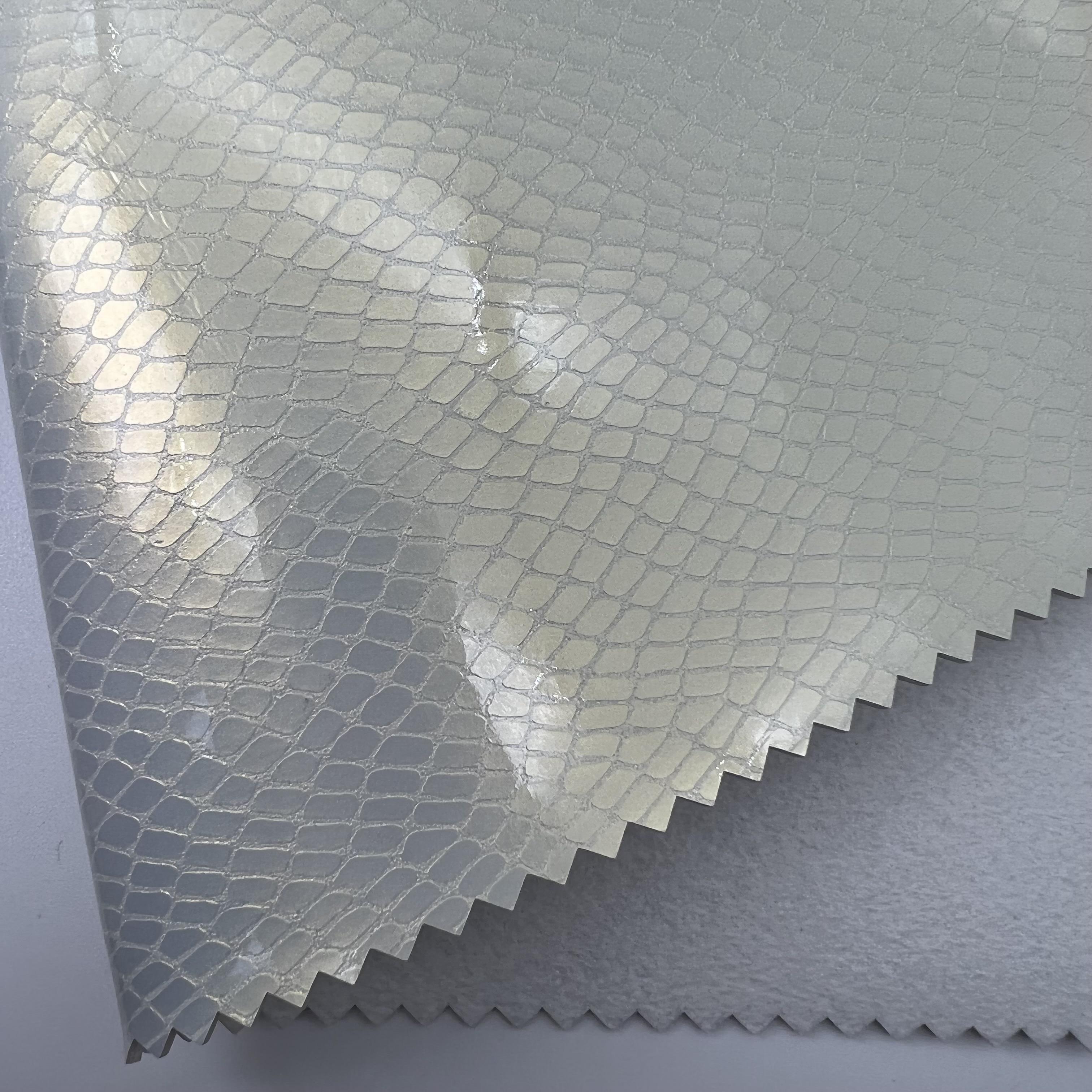 Crystal Design PU-Kunstleder f&uuml;r Fu&szlig;ball